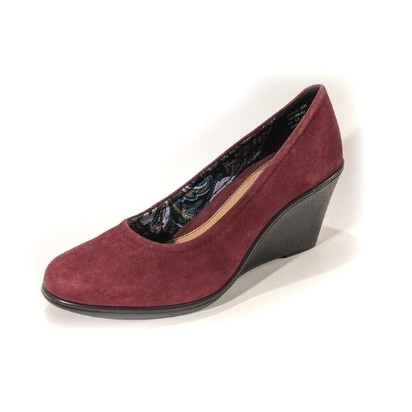 hotter Shoes - Hotter Wedge Shoes Suede Heels Women's Slip On Maroon Sz 6.5